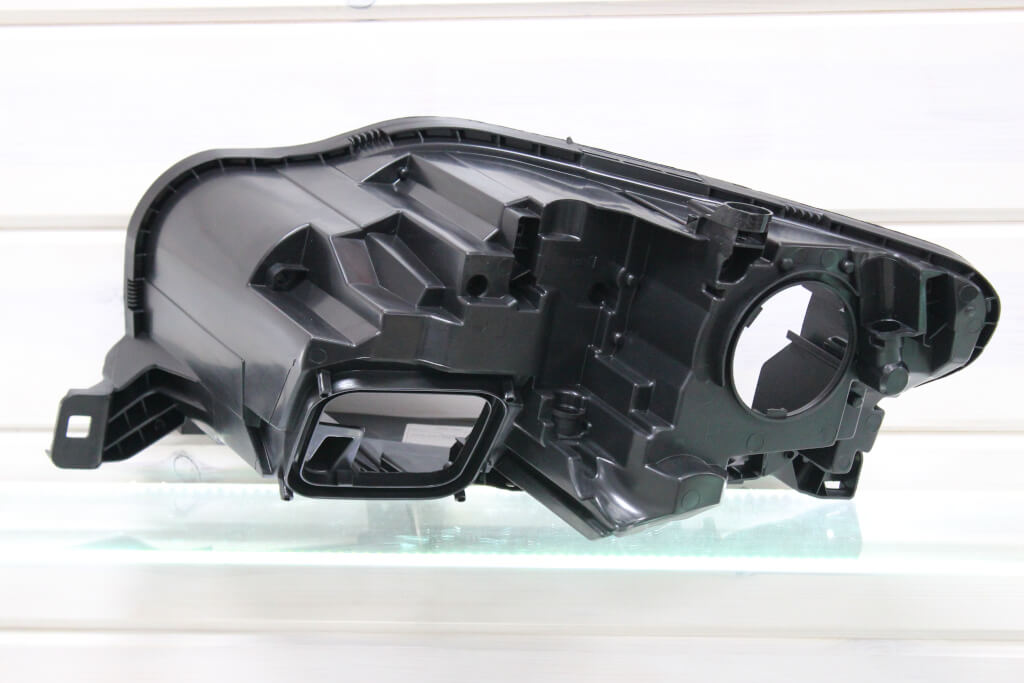 Корпус правой фары для Mercedes ML W166 2011-2015
