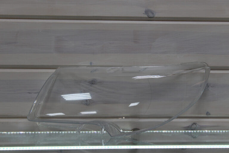 Стекло на левую фару для Skoda Superb 2 2009-2013 дорестайлинг