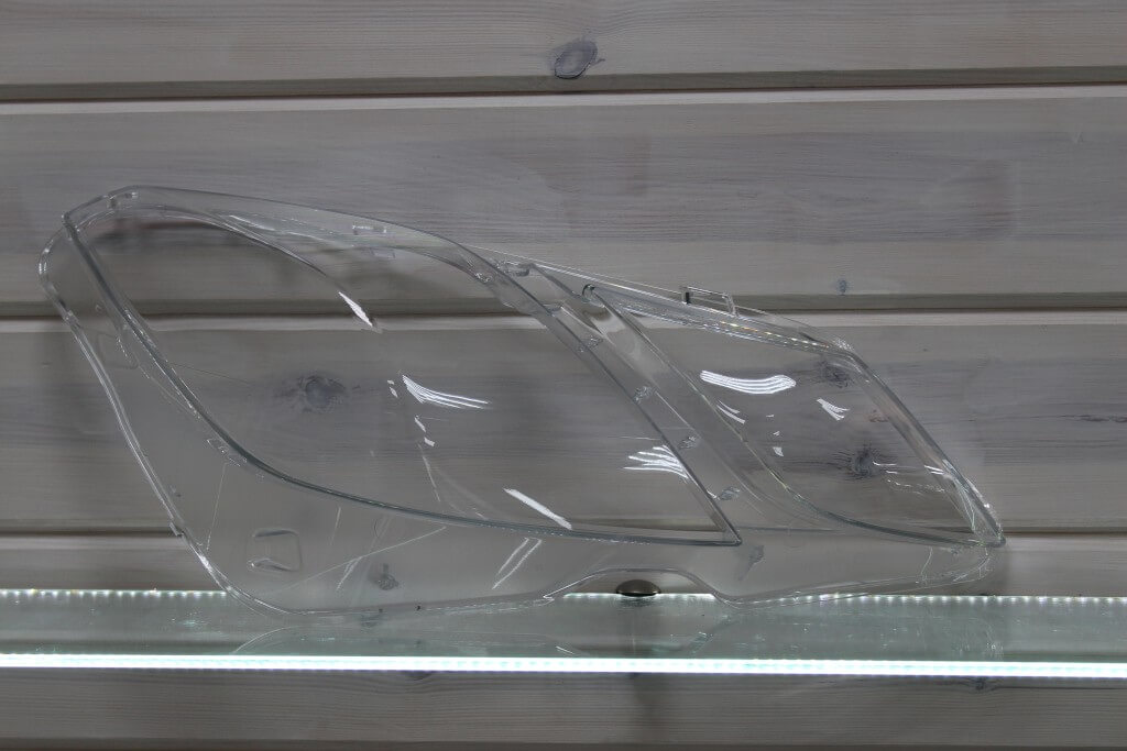 Стекло правой фары для Mercedes E-class W207 купе 2009-2013 дорестайлинг